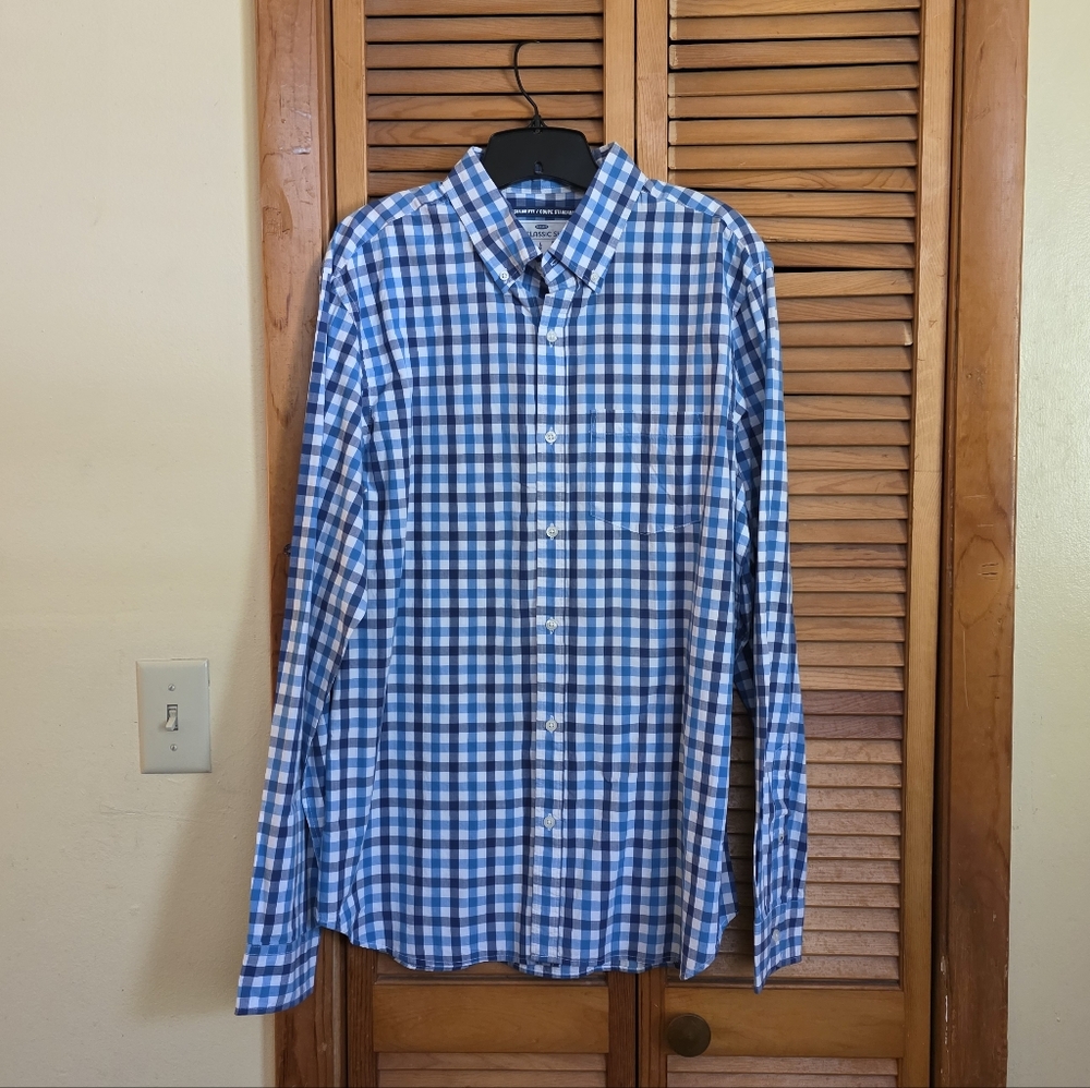 NWT Old Navy Men's Regular Fit Classic Shirt Size Large